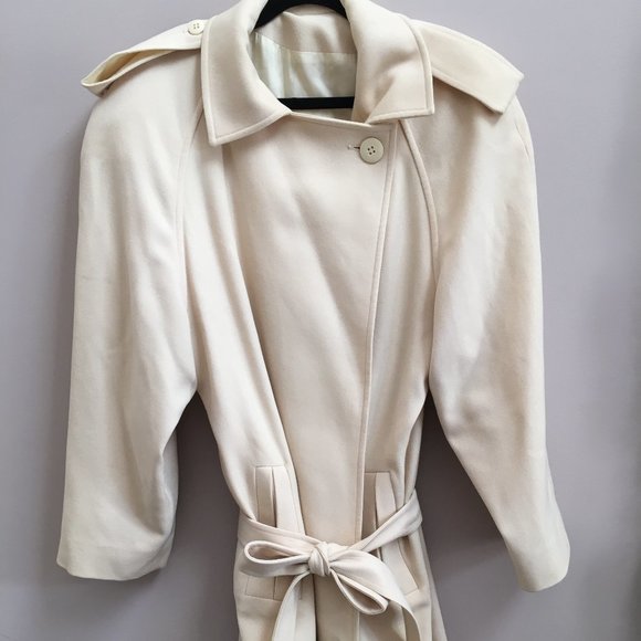 Vintage Jackets & Blazers - 🎁 SALE.  ✨HOST PICK ✨Vintage Buttercream Wool Blend Trench Coat with Tie